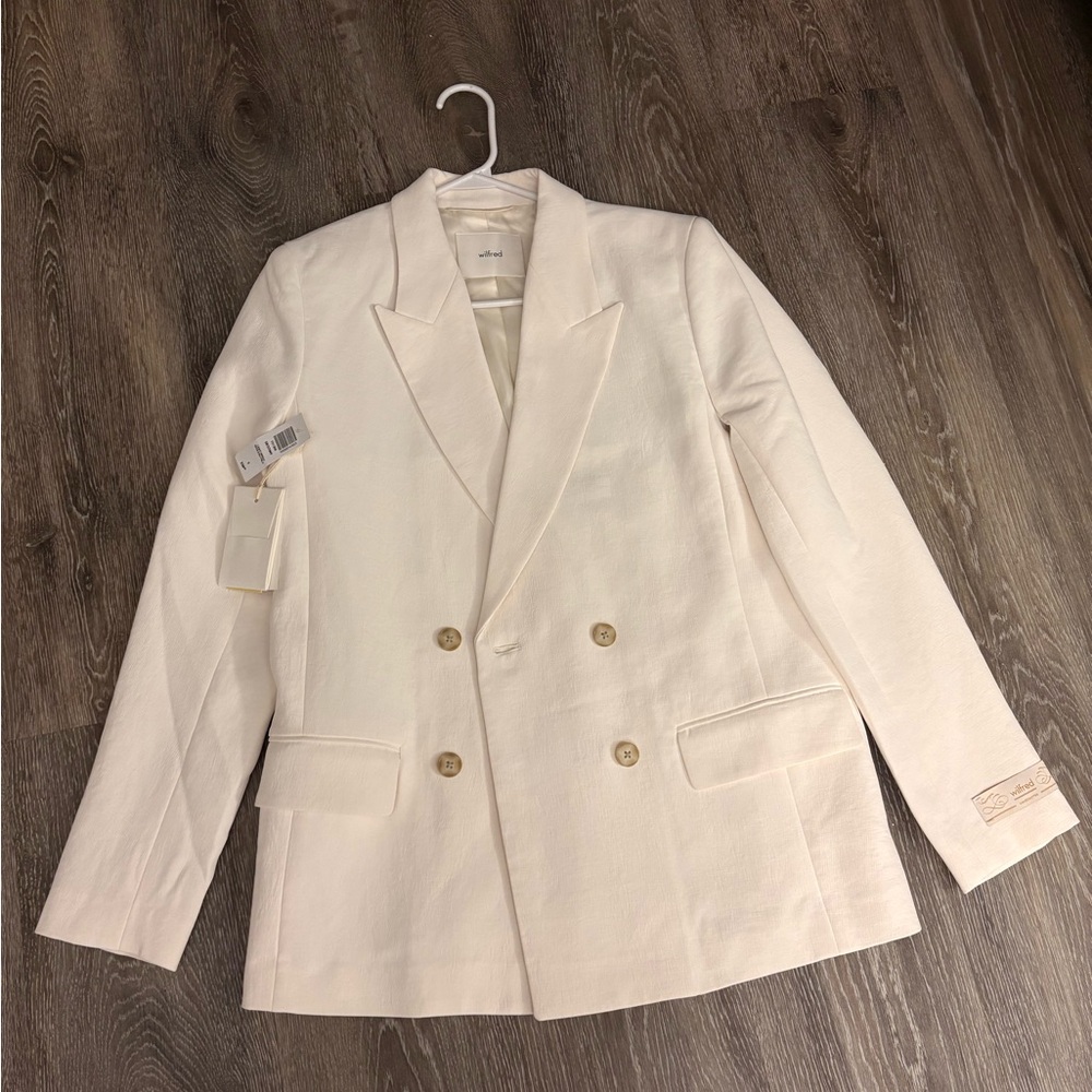 Aritzia White Double-Breasted Blazer
